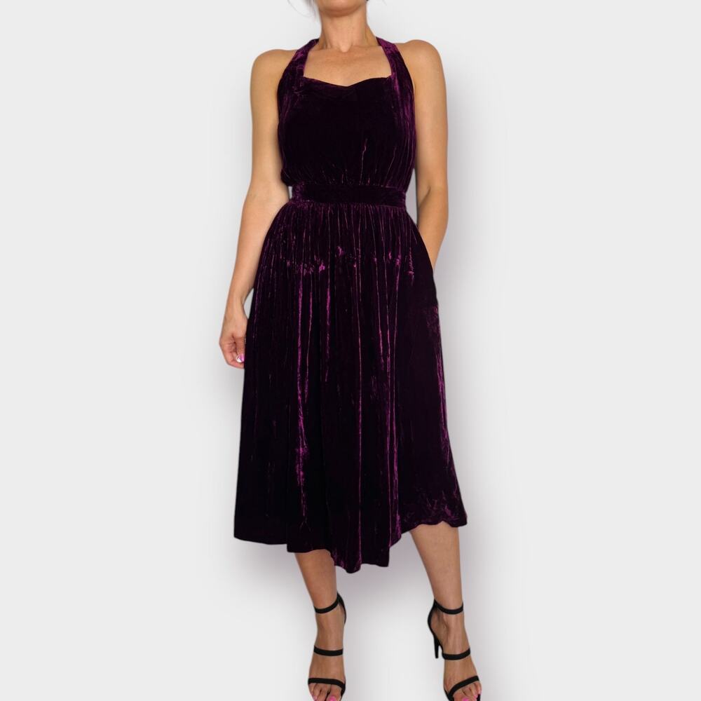 90s Eileen West Plum Velvet Dress